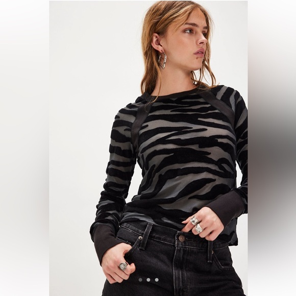 We The Free Tops - We The Free So Lush Layering Top - Size M